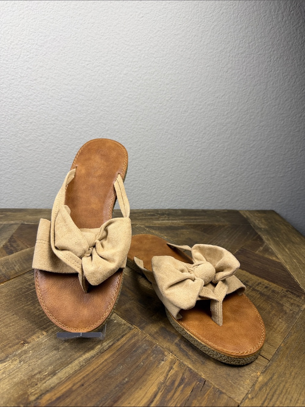 Size 9 ZBY Knot-Front Slide Sandals in Tan